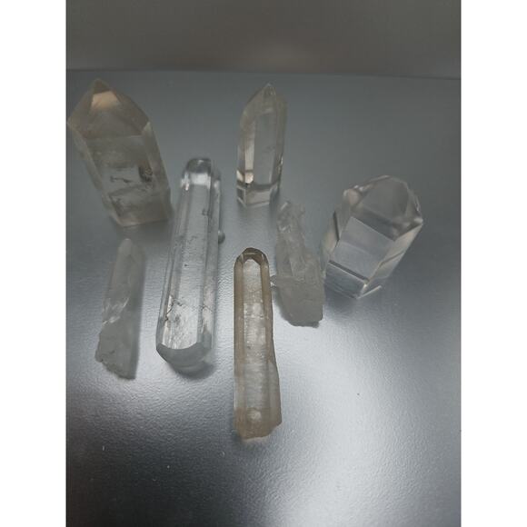 White Quartz Crystals 7pcs - Picture 10 of 11